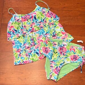 Two piece swim wear